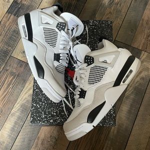 Jordan 4 Military Black